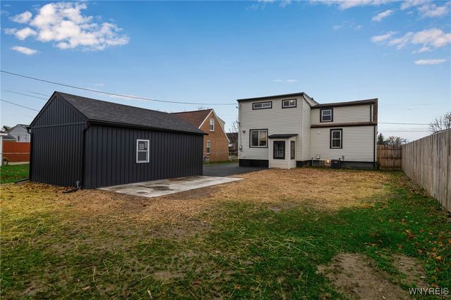 251 Barnsdale Avenue, West Seneca, NY 14224