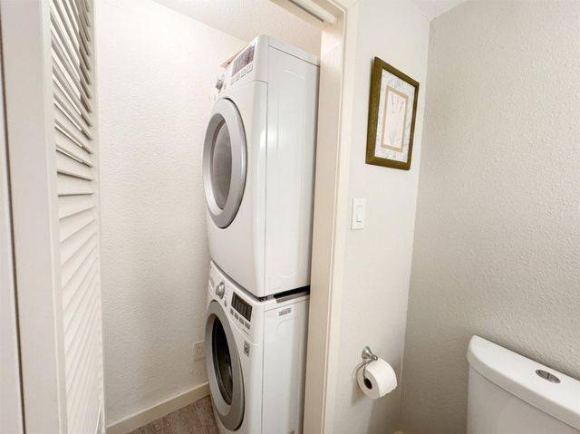 1881 Bering Drive 58, Houston, TX 77057