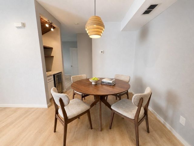 1881 Bering Drive 58, Houston, TX 77057