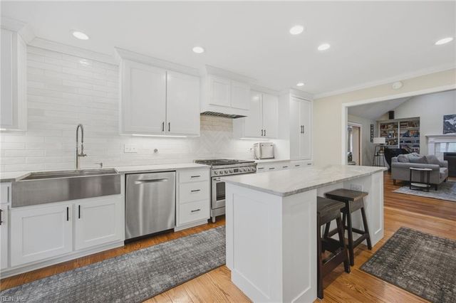 1129 Cordova CT, Virginia Beach, VA 23456