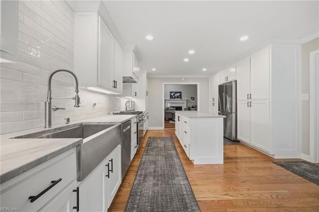 1129 Cordova CT, Virginia Beach, VA 23456