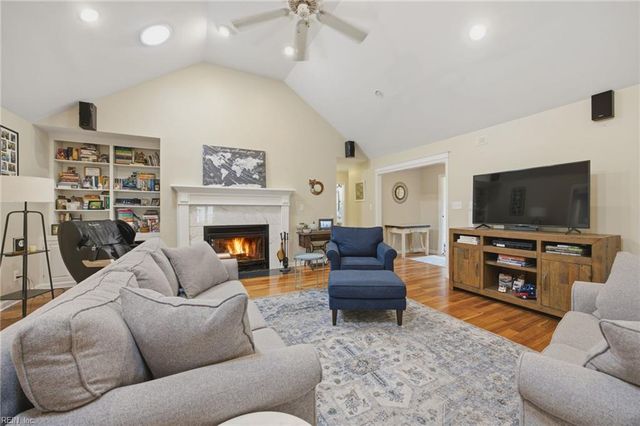 1129 Cordova CT, Virginia Beach, VA 23456