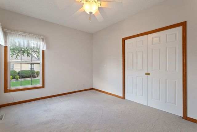 583 Holly Lane N, Oakdale, MN 55128