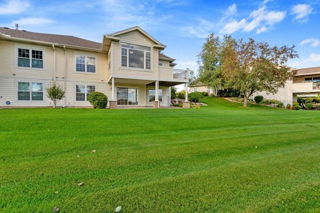 583 Holly Lane N, Oakdale, MN 55128