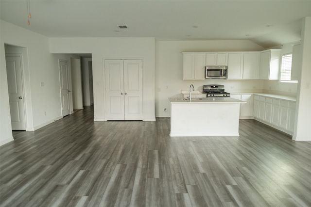 1708 Arroyo Road, Crandall, TX 75114