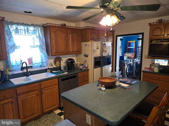 135 E MAIN ST, Richland, PA 17087