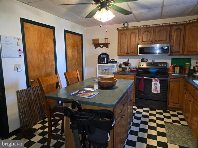 135 E MAIN ST, Richland, PA 17087