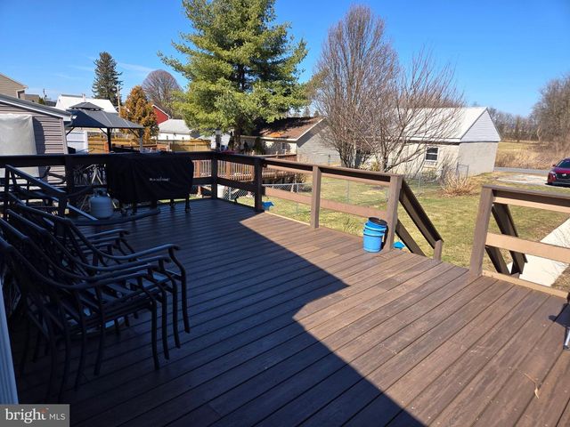 135 E MAIN ST, Richland, PA 17087