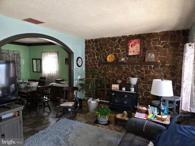 135 E MAIN ST, Richland, PA 17087