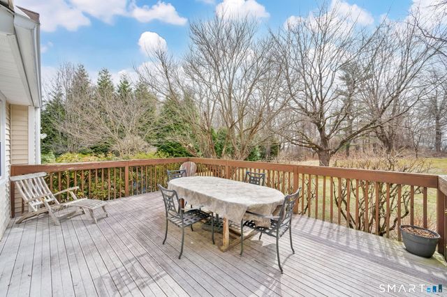 20 Kitcher Court, Trumbull, CT 06611