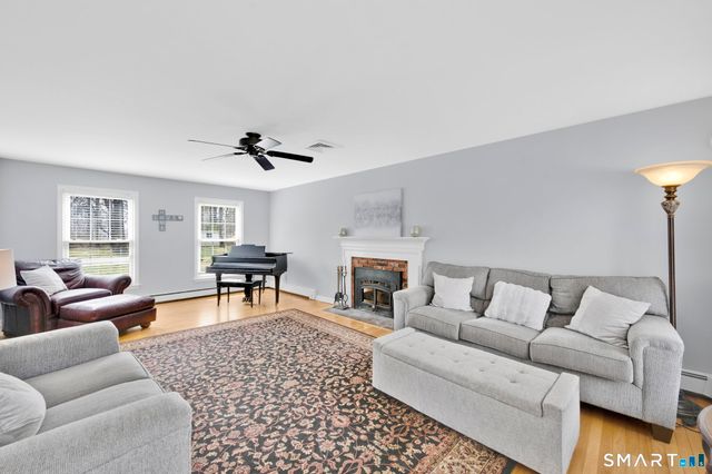 20 Kitcher Court, Trumbull, CT 06611