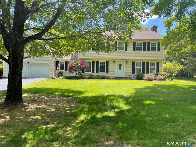 20 Kitcher Court, Trumbull, CT 06611