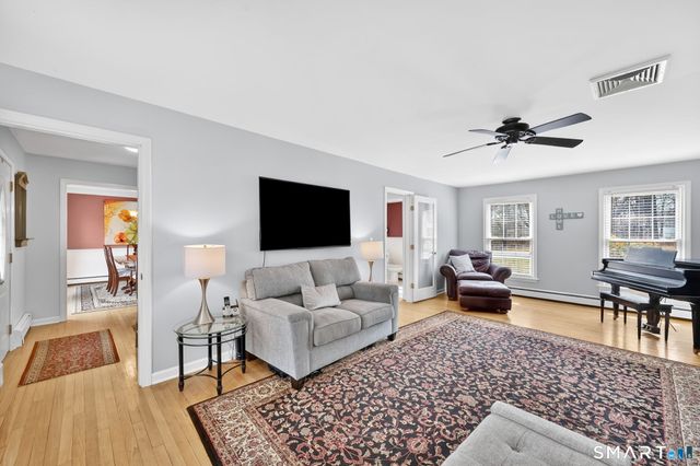 20 Kitcher Court, Trumbull, CT 06611