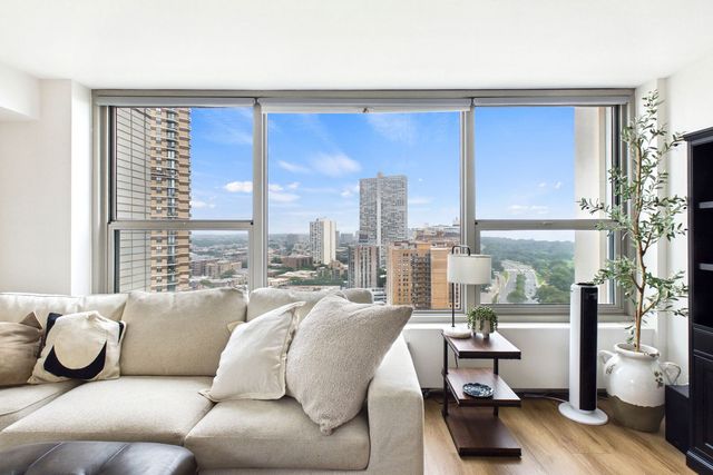 3600 N Lake Shore Drive 2324, Chicago, IL 60613