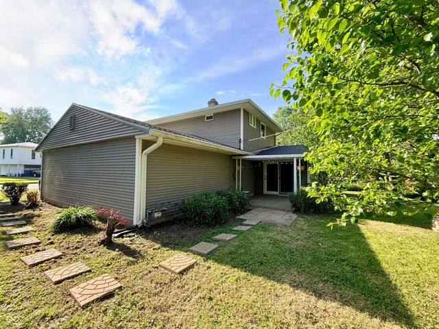 1512 Woodside Drive, Crawfordsville, IN 47933