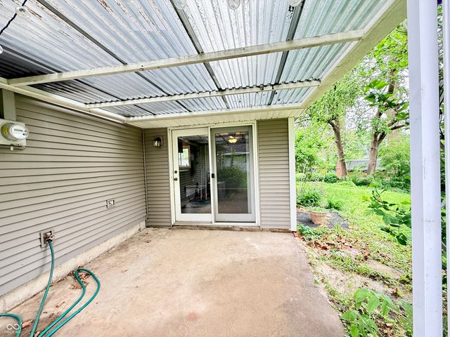 1512 Woodside Drive, Crawfordsville, IN 47933