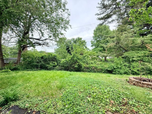1512 Woodside Drive, Crawfordsville, IN 47933