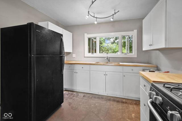 307 Federal Drive, Chesterfield, IN 46017