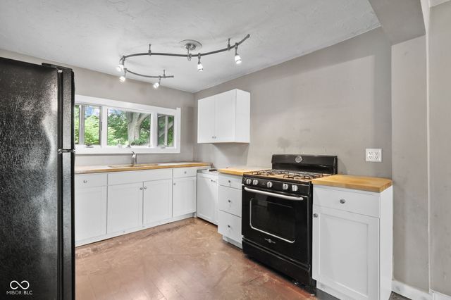 307 Federal Drive, Chesterfield, IN 46017