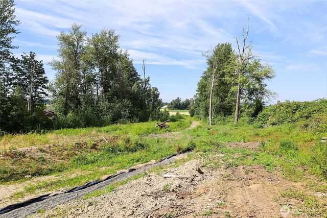 283 W Axton Road, Bellingham, WA 98226