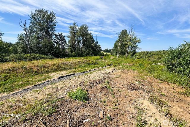 283 W Axton Road, Bellingham, WA 98226