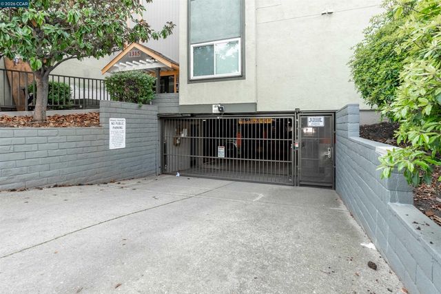 1315 A St 206, Hayward, CA 94541