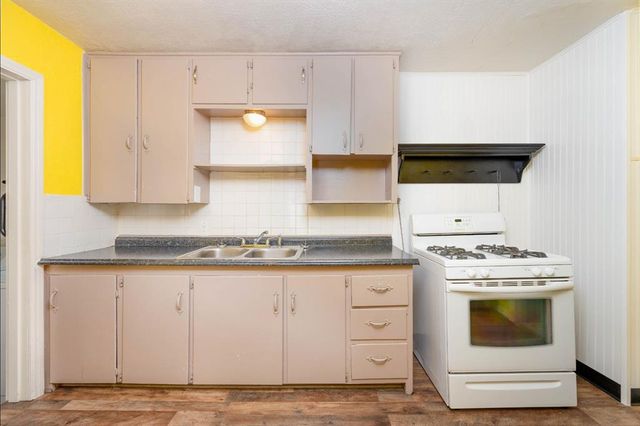 9617 E Reno Avenue, Midwest City, OK 73130