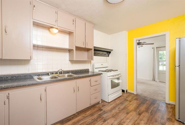 9617 E Reno Avenue, Midwest City, OK 73130