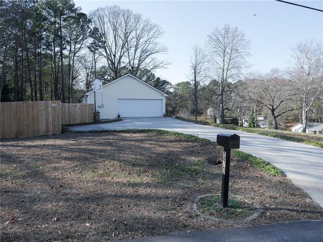 370 Ridgeview Drive, Auburn, GA 30011