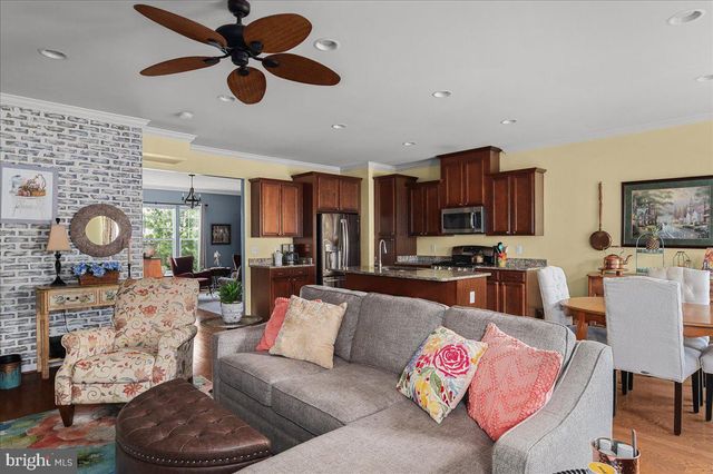 102 ROTUNDA DR, Stephenson, VA 22656
