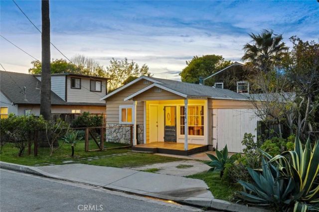 244 Windward Avenue, Pismo Beach, CA 93449