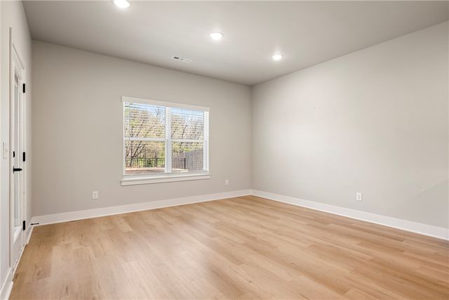 3907 SW Pecan Circle, Bentonville, AR 72713