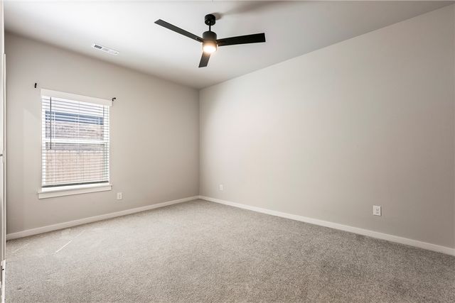 3907 SW Pecan Circle, Bentonville, AR 72713