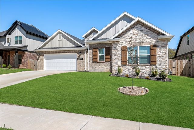 3907 SW Pecan Circle, Bentonville, AR 72713