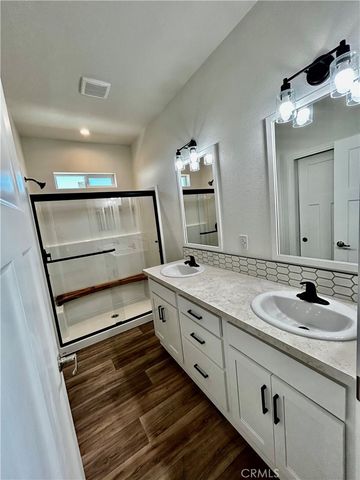 1536 S state Street 121, Hemet, CA 92543