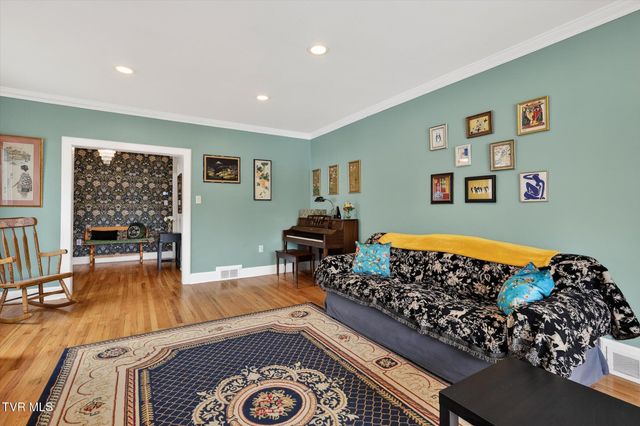 431 Arlington Avenue, Bristol, VA 24201