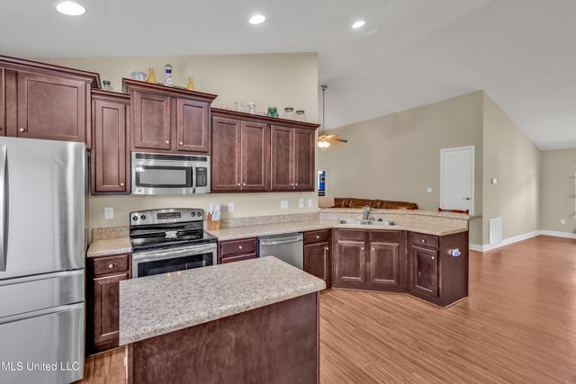 18280 Cardinal Lane, Gulfport, MS 39503