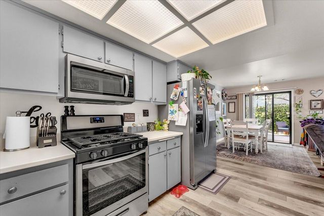 2861 Shotwick Trail, Redding, CA 96002