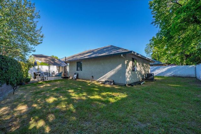 2861 Shotwick Trail, Redding, CA 96002