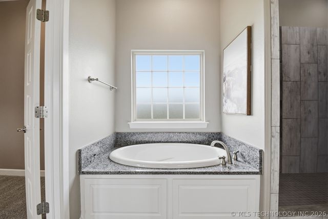 17002 S 11th West Avenue, Glenpool, OK 74033