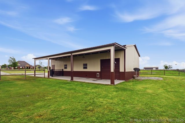 17002 S 11th West Avenue, Glenpool, OK 74033