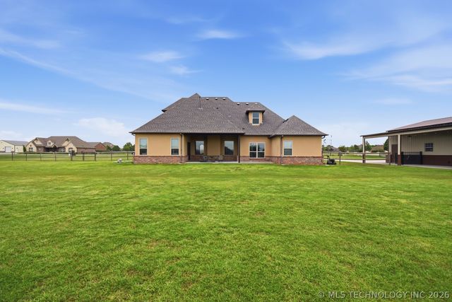 17002 S 11th West Avenue, Glenpool, OK 74033
