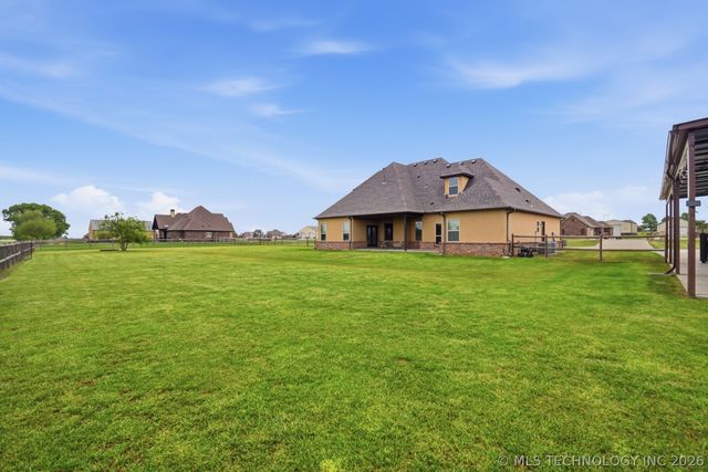 17002 S 11th West Avenue, Glenpool, OK 74033