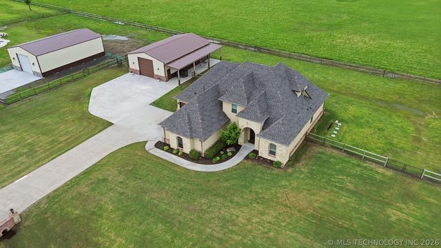 17002 S 11th West Avenue, Glenpool, OK 74033