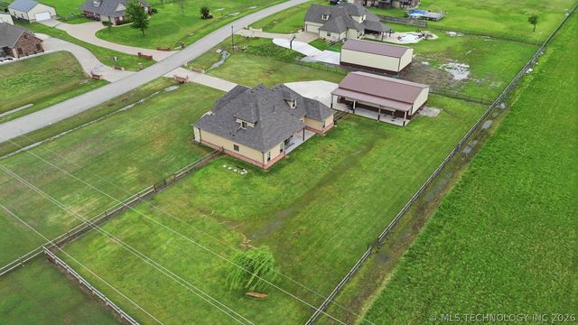 17002 S 11th West Avenue, Glenpool, OK 74033