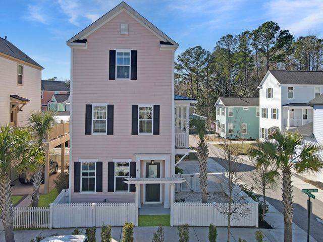 8606 Bowen Corner Avenue, Hanahan, SC 29410