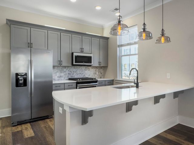 8606 Bowen Corner Avenue, Hanahan, SC 29410