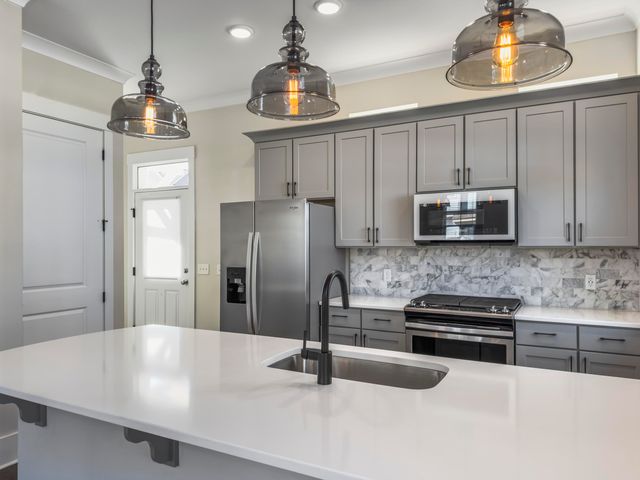 8606 Bowen Corner Avenue, Hanahan, SC 29410