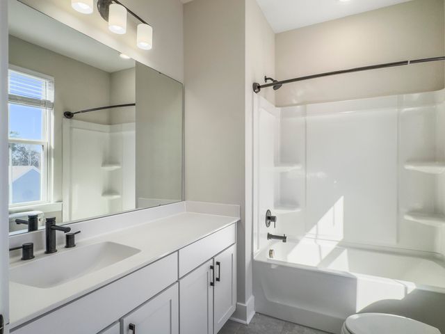 8606 Bowen Corner Avenue, Hanahan, SC 29410