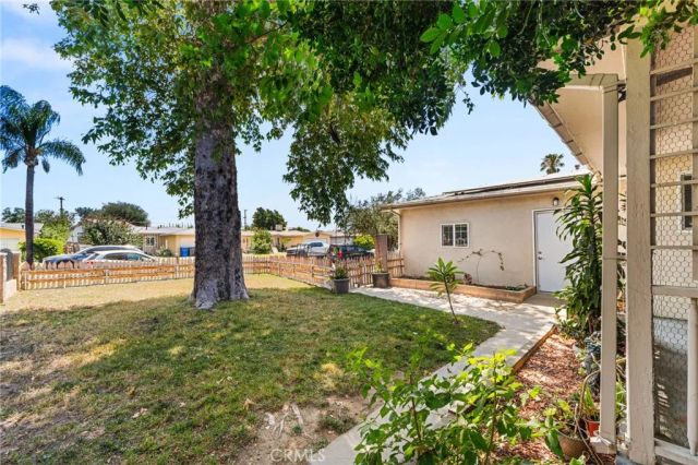 114 S Tamarisk, Rialto, CA 92376